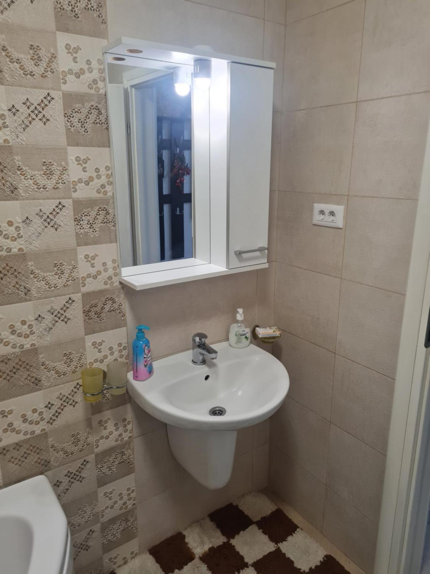 Luxury 1 Bedroom Apartment Roşu Екстериор снимка